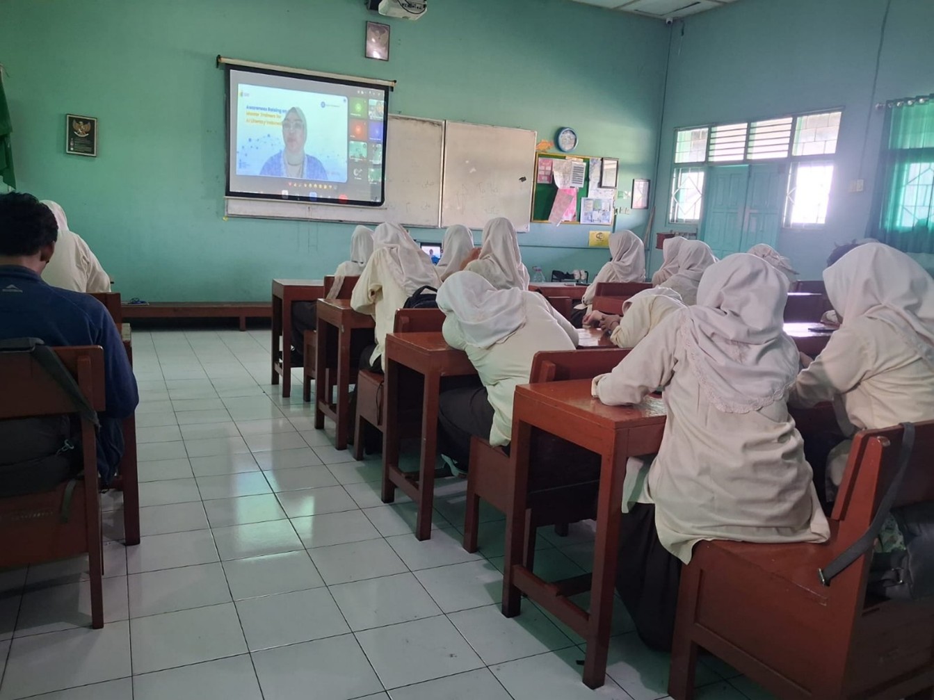 WEBINAR PROGRAM AI READY ASEAN GOES TO SCHOOL DI SMA MUHAMMADIYAH 3 YOGYAKARTA