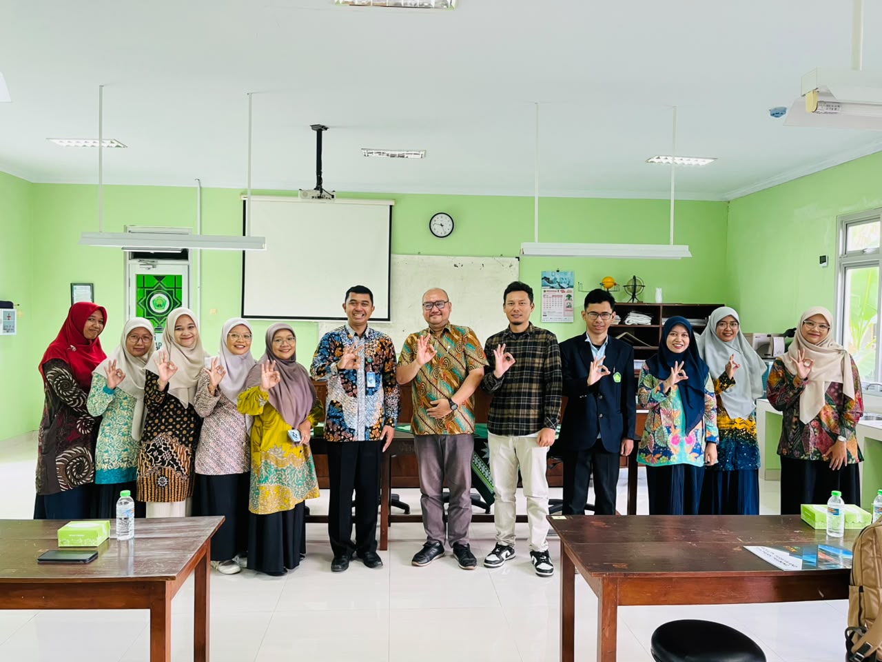 SMA Muhammadiyah 3 Yogyakarta Terima Kunjungan Studi Lapangan Universitas Islam Negeri Maulana Malik