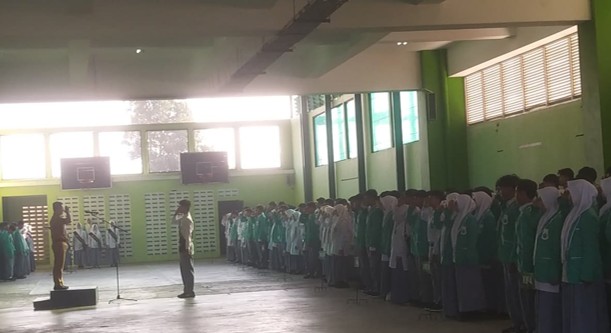 Upacara Bendera Senin: Meneladani Pesan Surah Ad-Dhuha untuk Menumbuhkan Optimisme dan Kepedulian