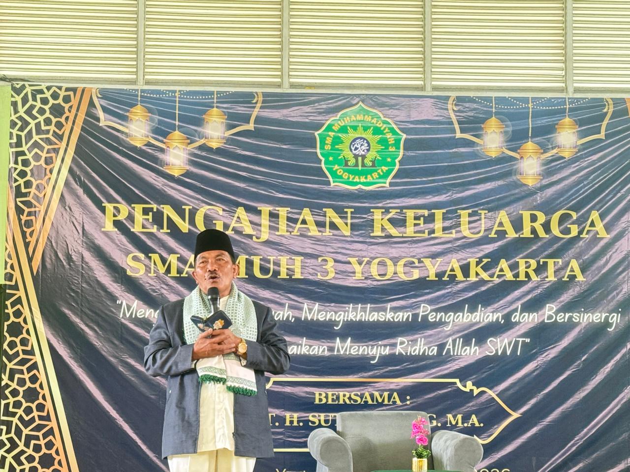 SMA Muhammadiyah 3 Yogyakarta Gelar Pengajian Keluarga Besar: Perkuat Ibadah dan Pererat Tali Silatu